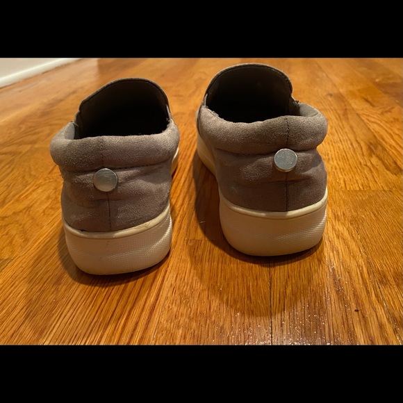 Steve Madden Gills grey suede sneakers - Picture 8 of 9